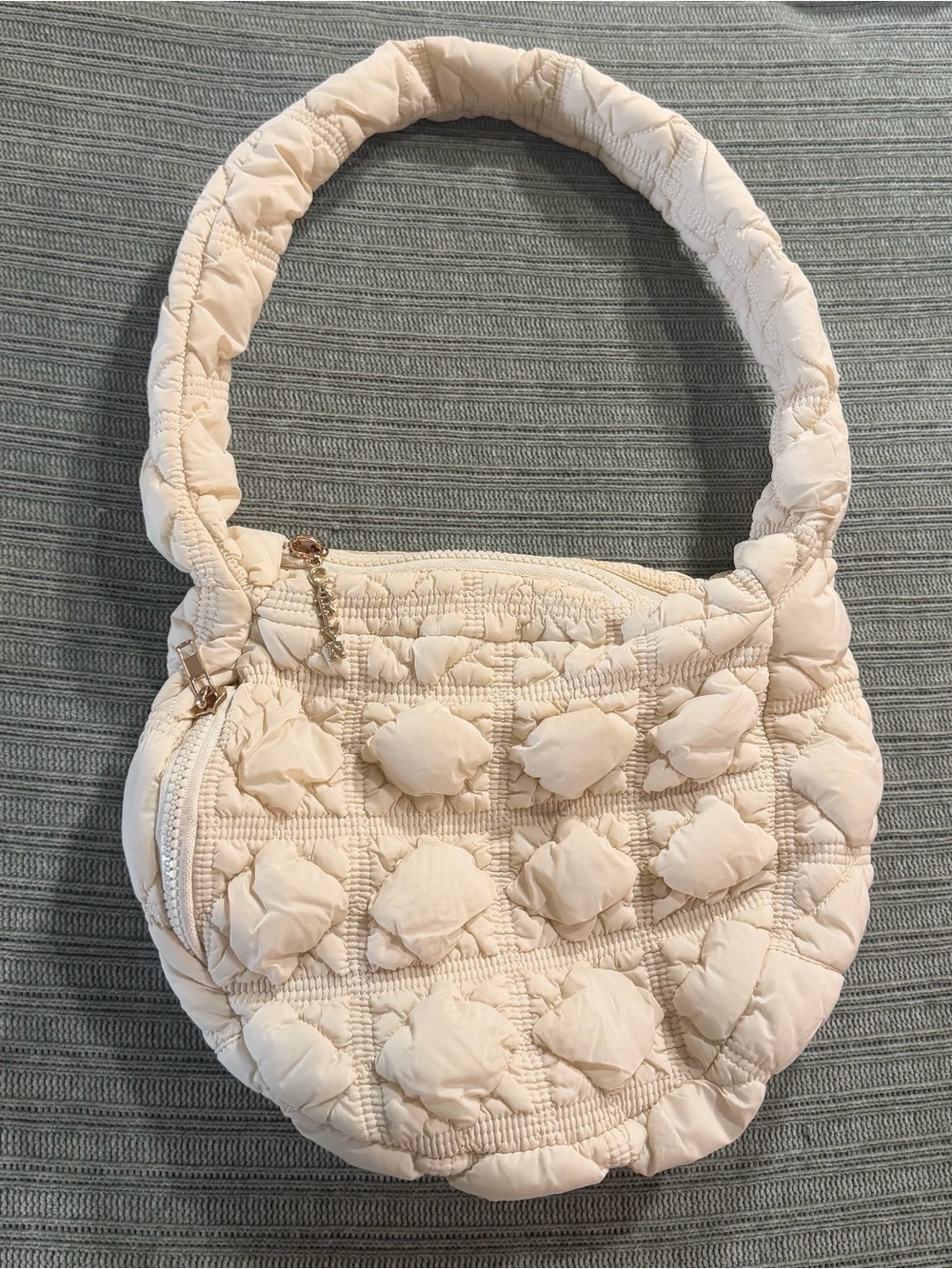 Carlyn Cozy Quilted Shoulder Bag – Medium